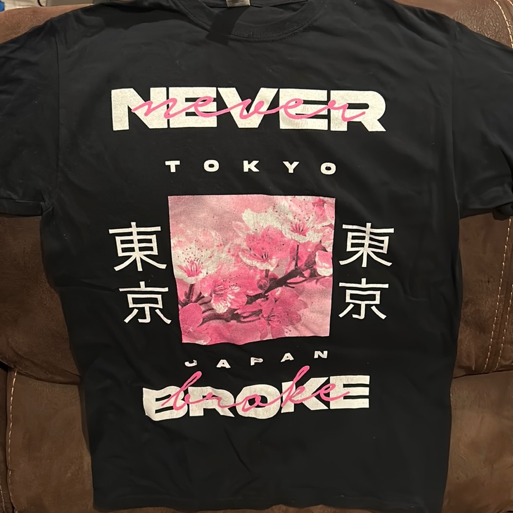 Never Broke Tokyo Japan Tee shirt with short sleeves